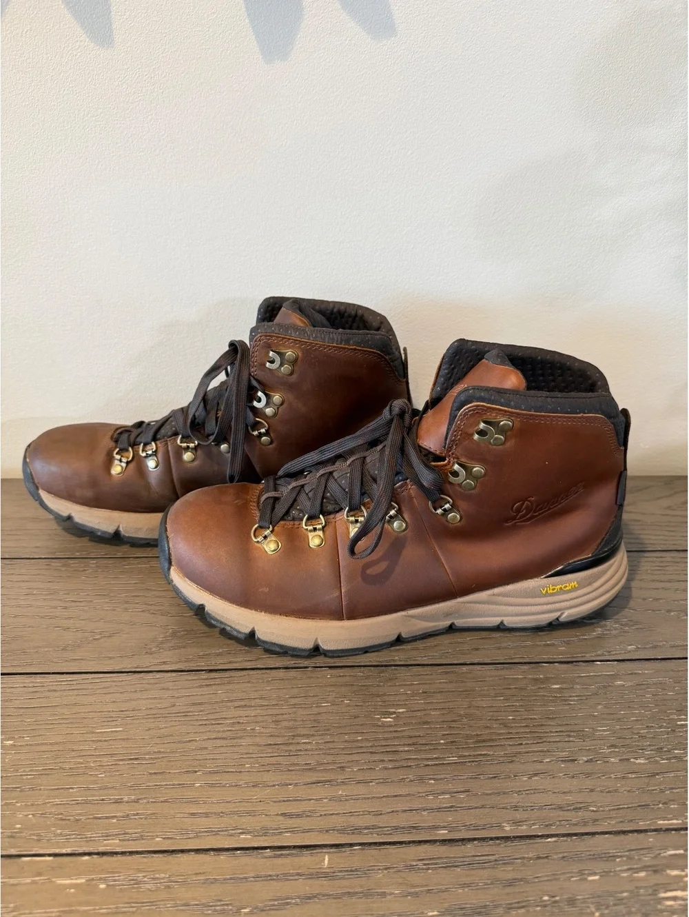 Danner Brown Leather Hiking Boots Men’s Size 8.5
